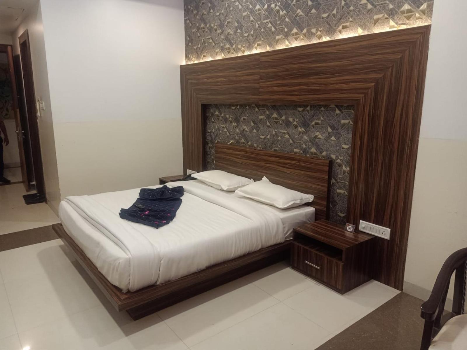 Ps Residency Hotel Shivpuri  ภายนอก รูปภาพ